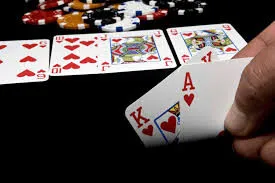 Hướng dẫn cơ bản về cách chơi Poker Nhatvip cho người mới